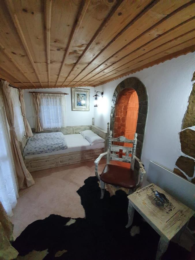 Kashtata S Paraklisa Borovo  Esterno foto