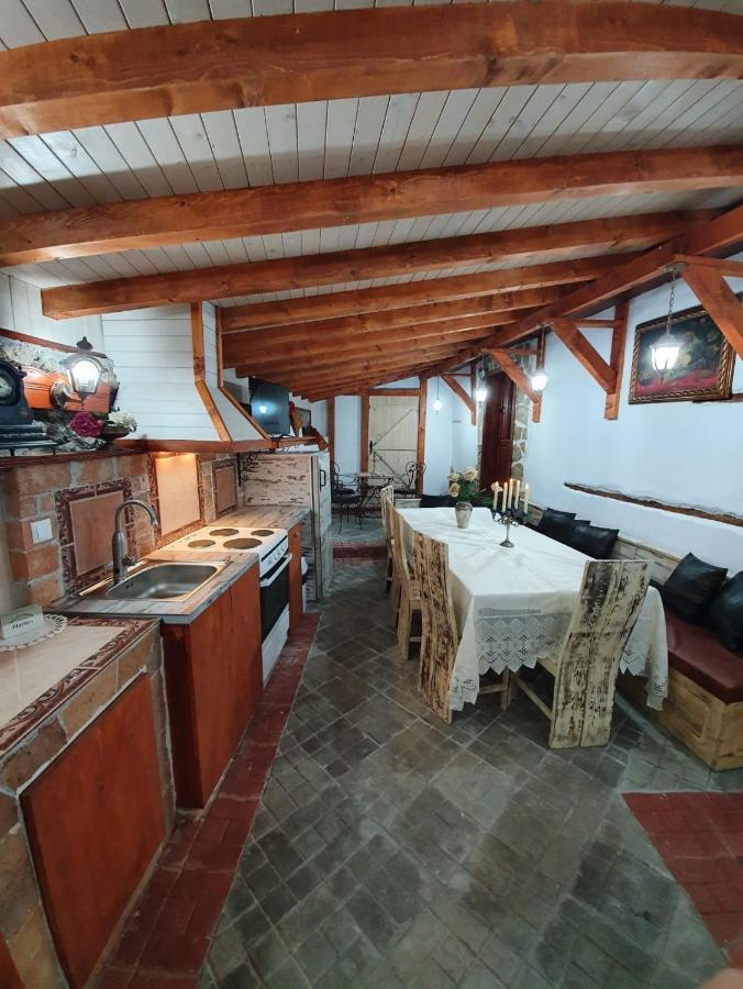 Kashtata S Paraklisa Borovo  Esterno foto
