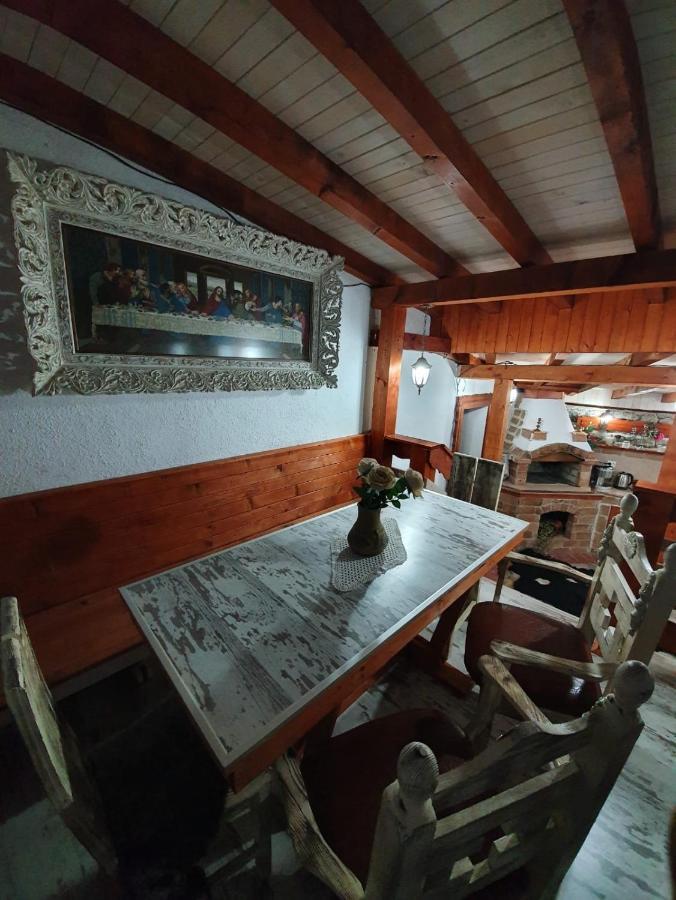Kashtata S Paraklisa Borovo  Esterno foto