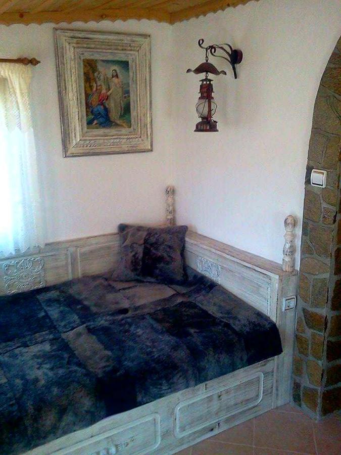 Kashtata S Paraklisa Borovo  Esterno foto